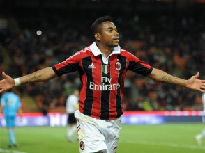 Robinho, le joueur du Milan AC en Wati B