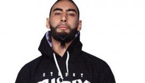 La Fouine fait la promo du nouveau casque audio Sony