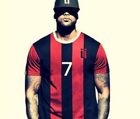 Booba frappe un provocateur à l’inauguration d'un magasin Unkut