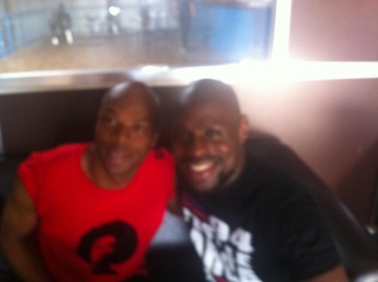 Kery James le clip de 94 c'est le Barca avec Sylvain Wiltord !