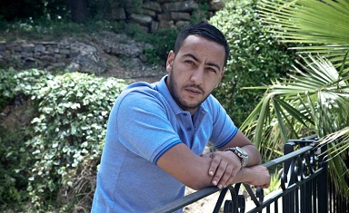Lacrim officialise sa signature avec Def Jam France !
