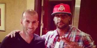 Booba s’affiche avec Zinedine Zidane et Mesut Özil
