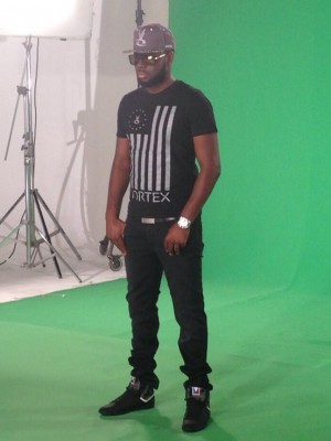 Maitre Gims sur le tournage du clip Game Over avec Vitaa !