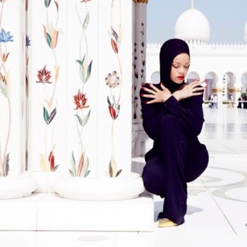 Rihanna virée de la mosquée d'Abu Dhabi !