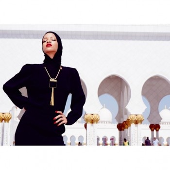 Rihanna virée de la mosquée d'Abu Dhabi !