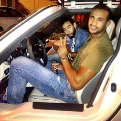 La Fouine : Le kickboxeur Badr Hari monte sur le ring avec son nouveau titre !