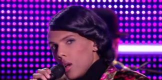 Stromae joue double jeu sur le plateau du Grand Journal