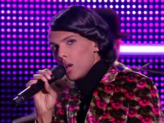 Stromae joue double jeu sur le plateau du Grand Journal