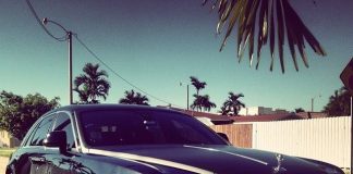 Booba dévoile sa nouvelle voiture sur Instagram
