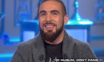 Medine explique sa quenelle à Skyrock dans Salut les Terriens