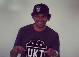 Booba : Brandao pose avec sa marque en Unkut !