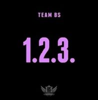 Nabilla chante 1,2,3 de La Fouine et la Team BS 