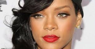 Rihanna dénudée, sa nouvelle séance photo polémique !