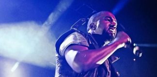 Kanye West en plein concert il demande à des handicapés de se lever !