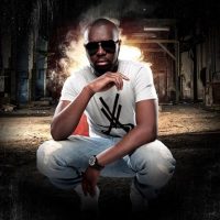 Maitre Gims en Mercedes AMG pour la promo de Vortex