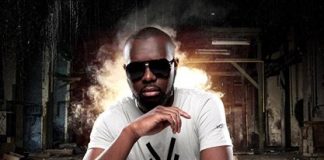 Maitre Gims en Mercedes AMG pour la promo de Vortex