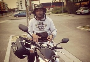 Gradur : après s'être cassé 2 fois la jambe, il se met au Rap et fait des millions de vues