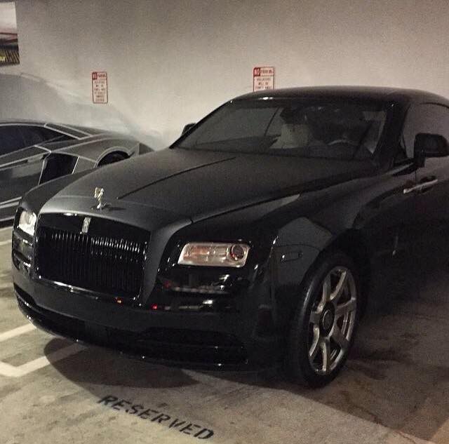 Booba présente sa nouvelle Rolls Royce (VIDEO)