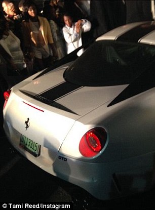 Lil Wayne offre 2 voitures de luxe à sa fille pour son anniversaire !