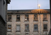 Des détenus de la prison des Baumettes font le buzz avec leur page Facebook