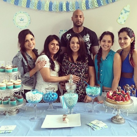 Booba avec sa compagne Patricia Cerqueira à la baby shower