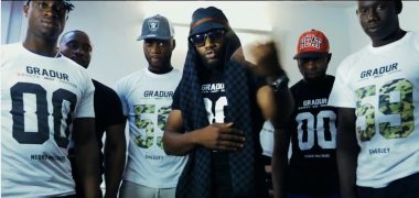 Gradur victime d'un accident de voiture