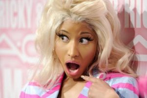 Nicki Minaj : petit accident de décolleté à une soirée NBA sur instagram