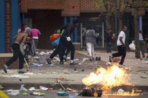 Les rappeurs s'indignent contre les événements de Baltimore !!