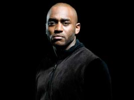 Mac Tyer : Je suis rentré sur NRJ et Skyrock, on me passe comme si j’avais vendu 300 000 albums