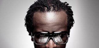 Youssoupha : Ne pas être Charlie te rend terroriste, Etre Charlie te rend islamophobe !!