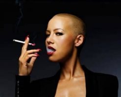 Amber Rose révèle que Kanye West n'écrit pas ses morceaux !