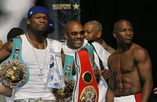Floyd mayweather perd son titre de champions du monde pour 200000$