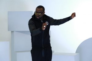 Un rappeur fait le buzz en s'inventant un feat avec Maître Gims !!