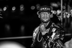 Booba rend hommage à un américain tué par la police !