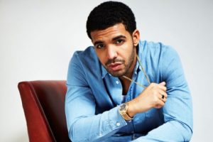 Drake obtient le premier disque de platine de 2015 !