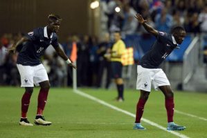 Matuidi fait la danse du Charo pour fêter sa volée mémorable contre la Serbie