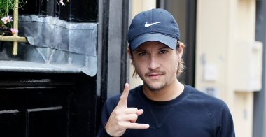 Nekfeu est Disque de Platine avec son album FEU