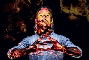 Nekfeu : un ministre appelle au boycott du rappeur !