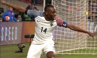 Matuidi fête son but contre le Pays Bas avec la danse du Charo de Niska !