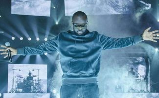 Maitre Gims présente, pour la première fois, sa femme sur Périscope ! (Vidéo)/ Maître Gims dévoile le visage de sa femme pour la première fois !