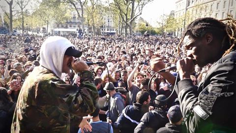Nekfeu met le feu à la place de la République !!