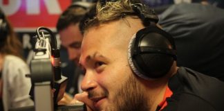 Jul tente de mettre un scooter en Y avec Difool sur le dos !