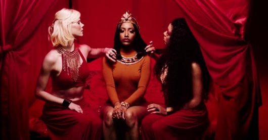 Shay, la protégée de Booba dévoile le clip PMW (Pussy, money, weed)