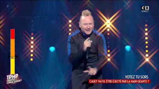 Jul réagit à son imitation par Cauet qui le buzz sur les réseaux sociaux !Cauet qui chante du Jul ca passe déjà tellement mieux que Jul qui chante du Jul
