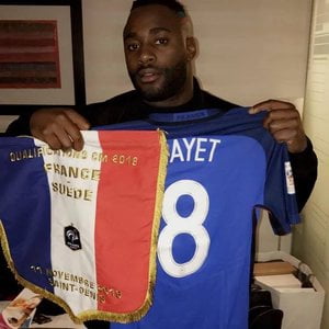 gradur-recoit-un-cadeau-magnif_50806-1