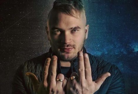 Jul est Disque de Platine avec L'OVNI !