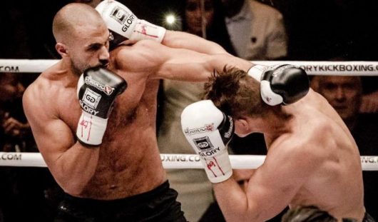 Badr Hari perd au 2ème round contre Rico Verhoeven ! (Vidéo)