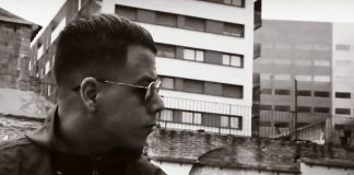 Hooss : A50 (Clip)