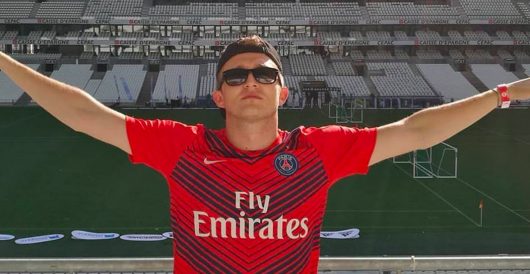 Vald s'en prend très violemment à une fan avant de s’expliquer !