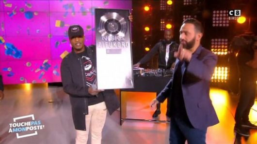 Niska met le feu avec le live de son tube